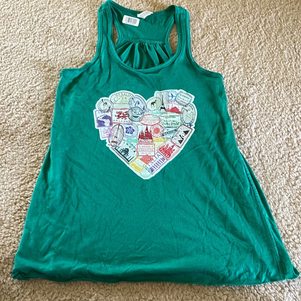 Super light weight green womens heart travel tank top